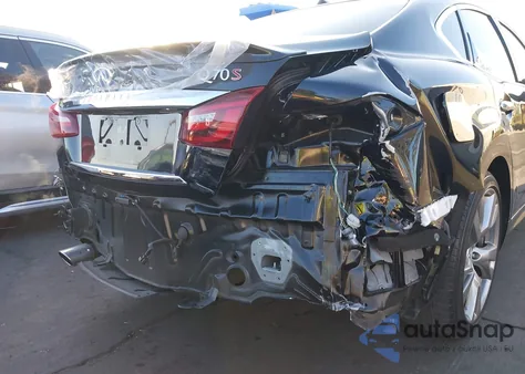 2016 Infiniti Q70 3.7 из США, поврежденный, VIN JN1BY1AP8GM220351